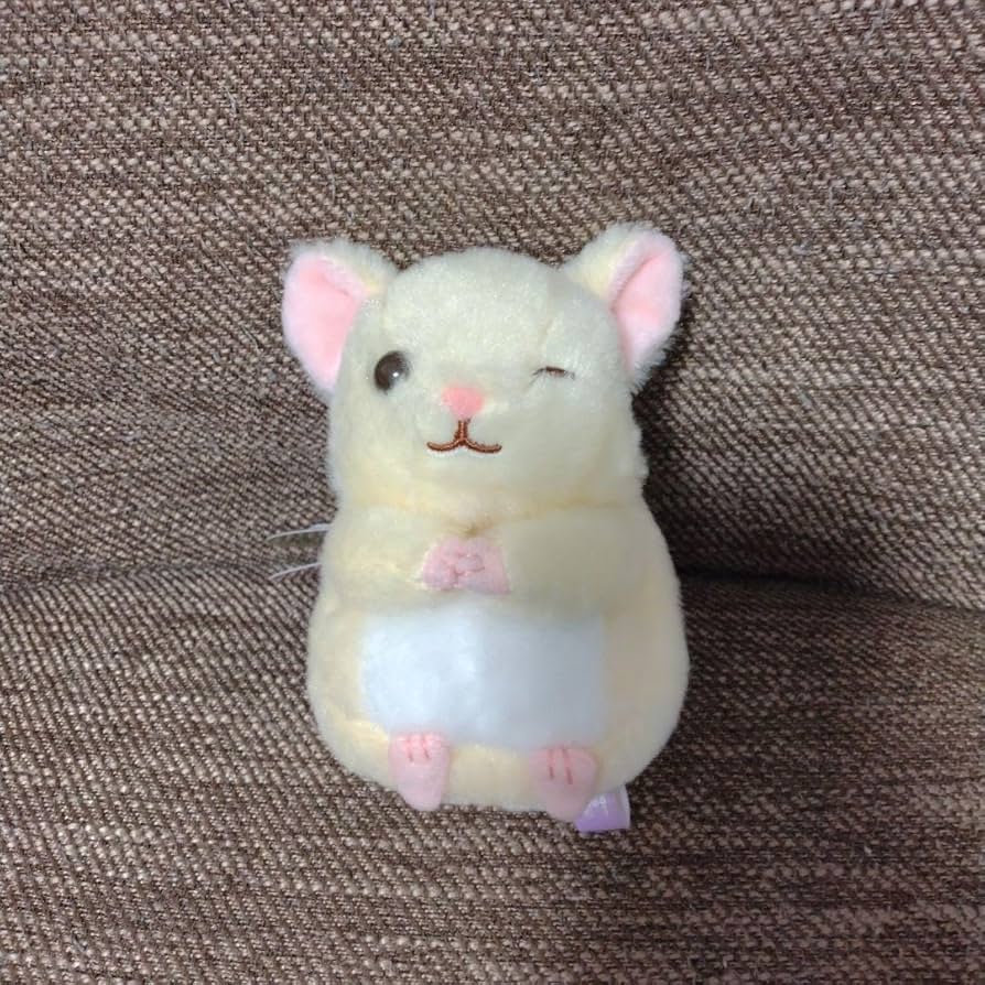 Amazon.co.jp: チンチラのララちゃん ぬいぐるみ : おもちゃ